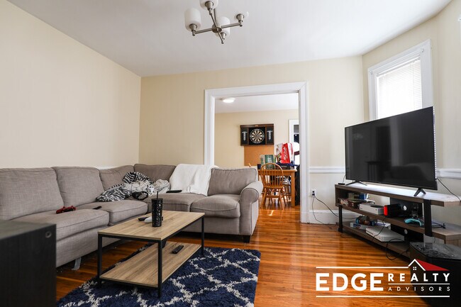 Photo - 45 Matchett St Unit 3