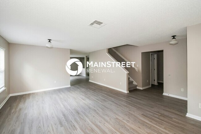 Photo - 4 Bedroom Pet-Friendly Home in Jacksonville, FL with Main Street Renewal