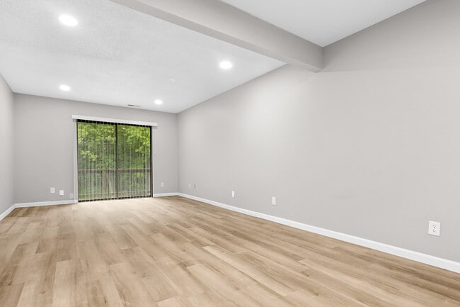 Unit 219 (2bed 1bath) Renovated