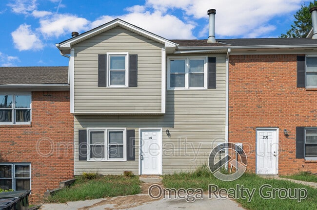 Photo - 232 Laurel Cir Townhome