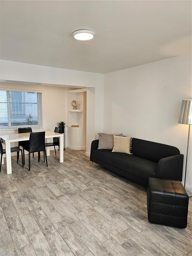 Photo - 622 15th St Unit 5