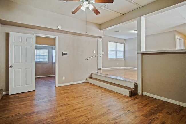 Photo - 1717 Symphony Ln