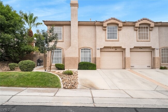 Photo - 1626 Hennepin Dr