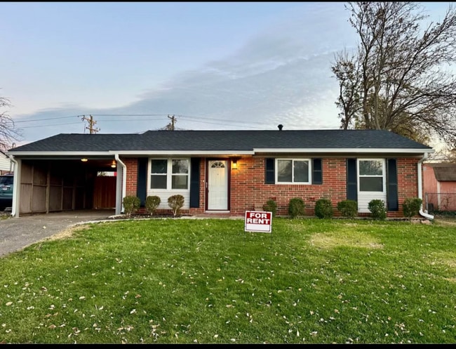 Building Photo - 716 Spicewood Dr