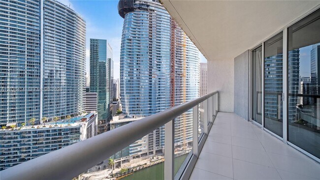 Photo - 465 Brickell Ave Unit 2704