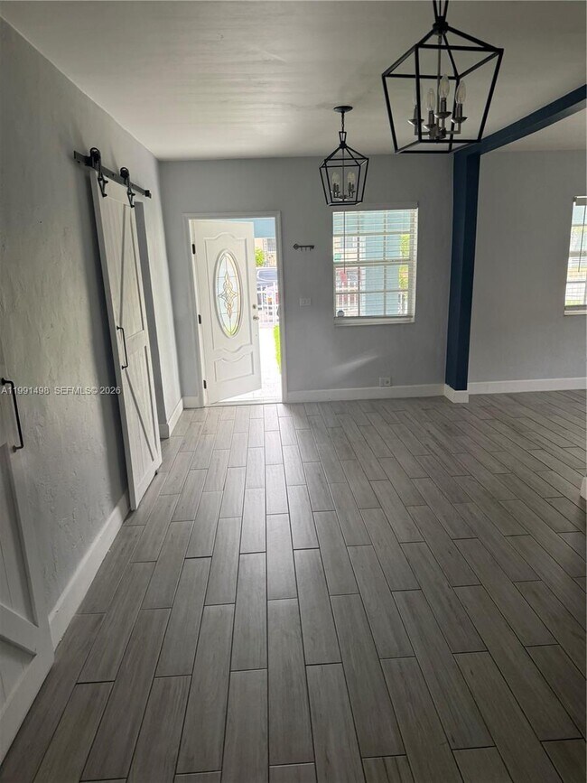 Photo - 430 NW 60th Ave