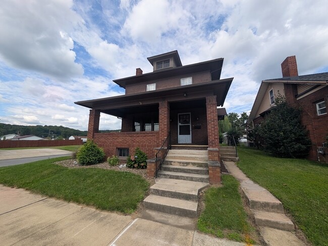 Photo - 2908 Oak Ave