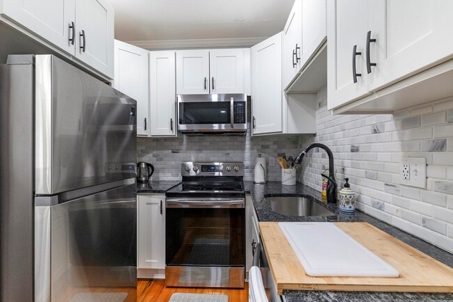 Building Photo - 32 Reedsdale St Unit 2 Rental