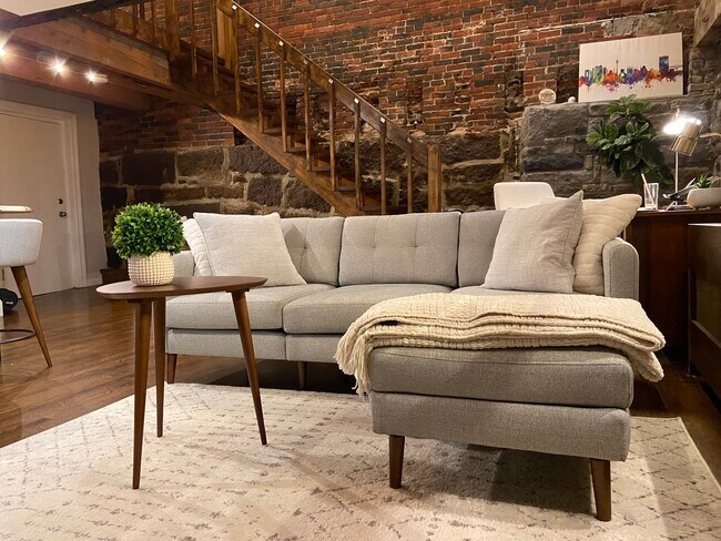 Living room - 90 Commercial St Unit 1B