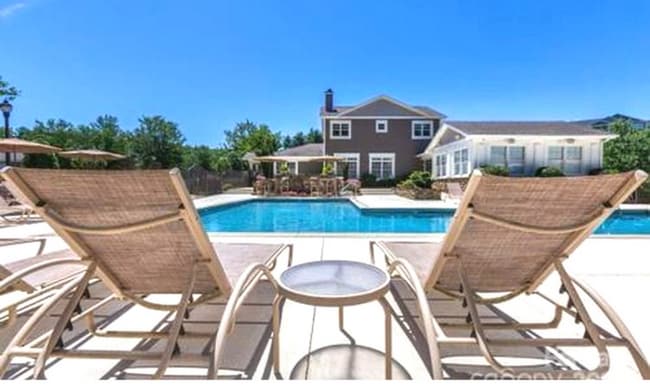 Photo - 300 Vista Lake Dr