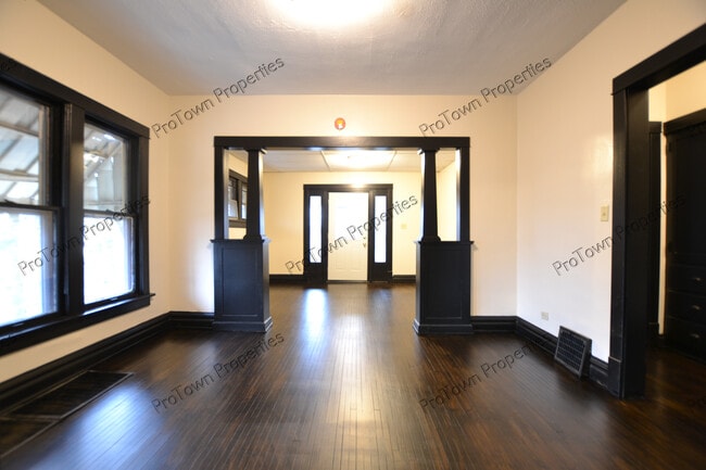 Photo - 573 Dover St