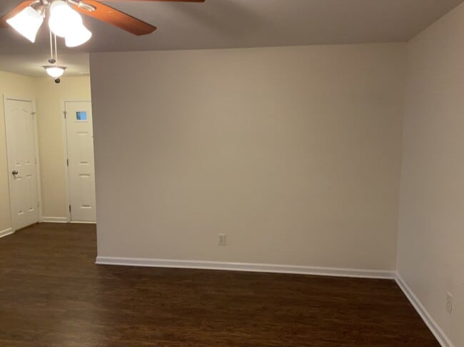 Photo - 7005 Sunman Rd