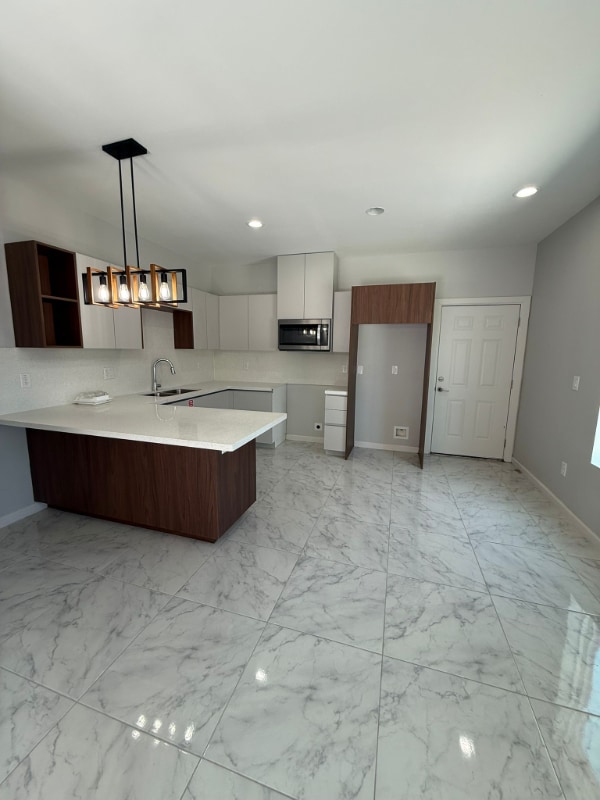 Photo - 905 W 8th St Unidad 1