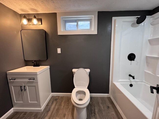 Photo - 2127 Winfield Ave