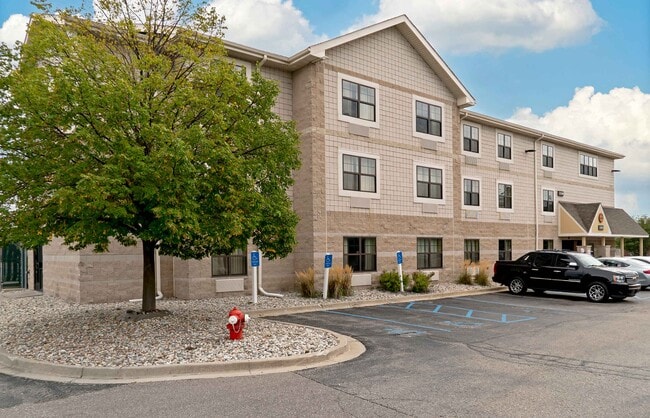 Furnished Studio-Detroit - Madison Heights