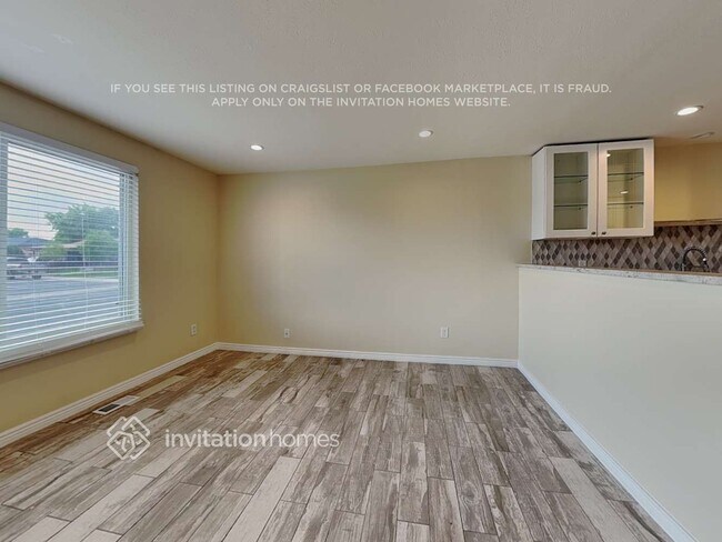 Photo - 11705 Adams St