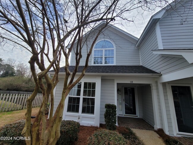 Building Photo - 6211 Wrightsville Ave Unit Apt 118
