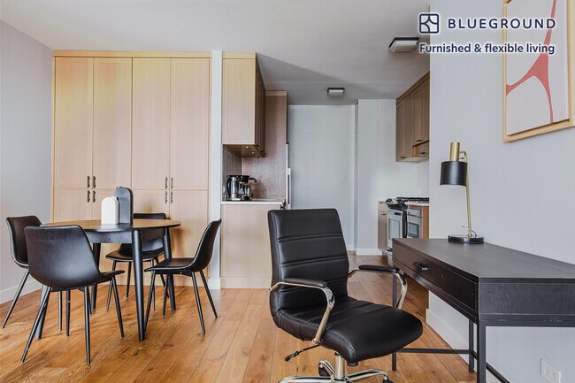 Photo - 560 W 43rd St Unit FL9-ID1706