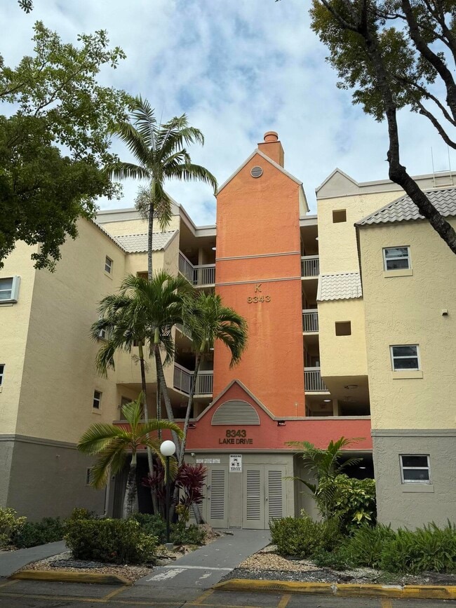 Photo - 8343 Lake Dr Unit 207