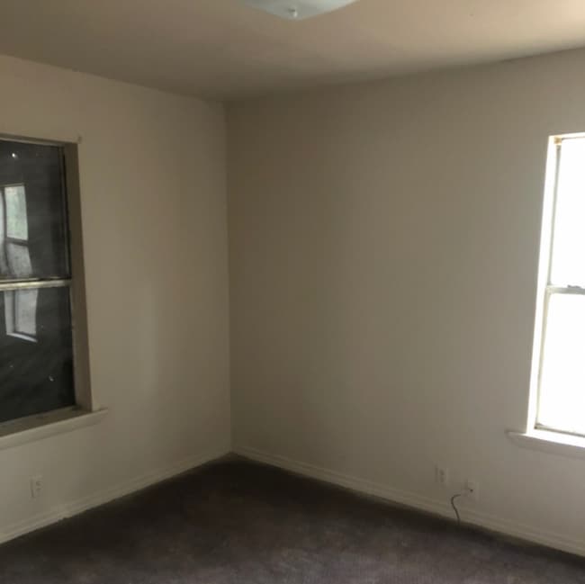 Photo - 606 Richardson Ave