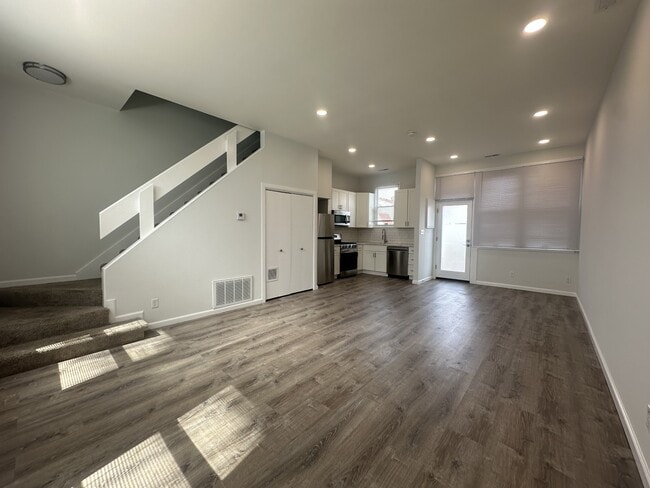 Photo - 1111 Biddle St