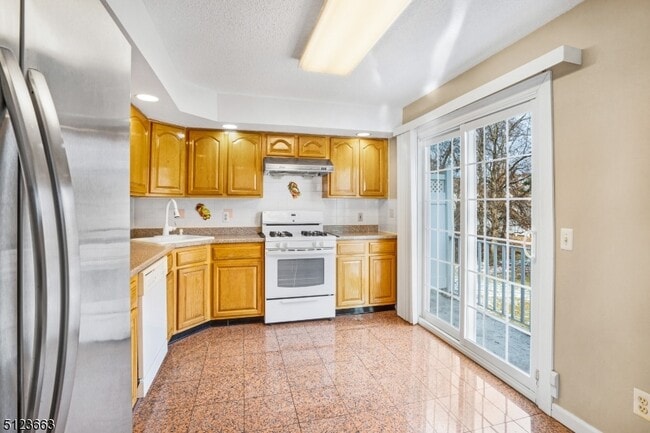 Photo - 3406 French Dr