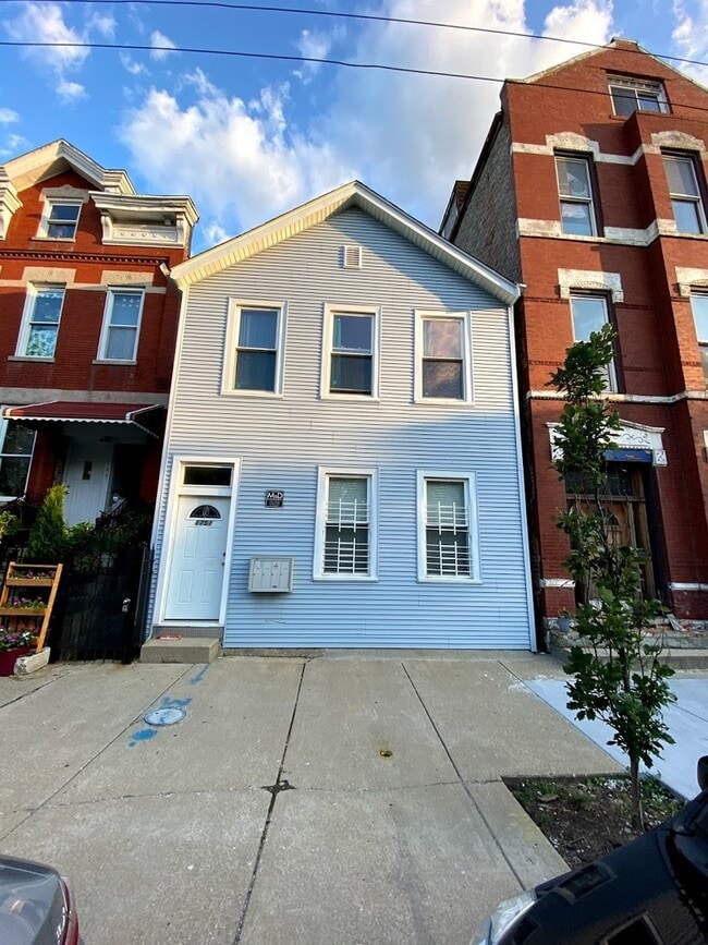 Photo - 1751 W Cullerton St Unidad 2F Rental