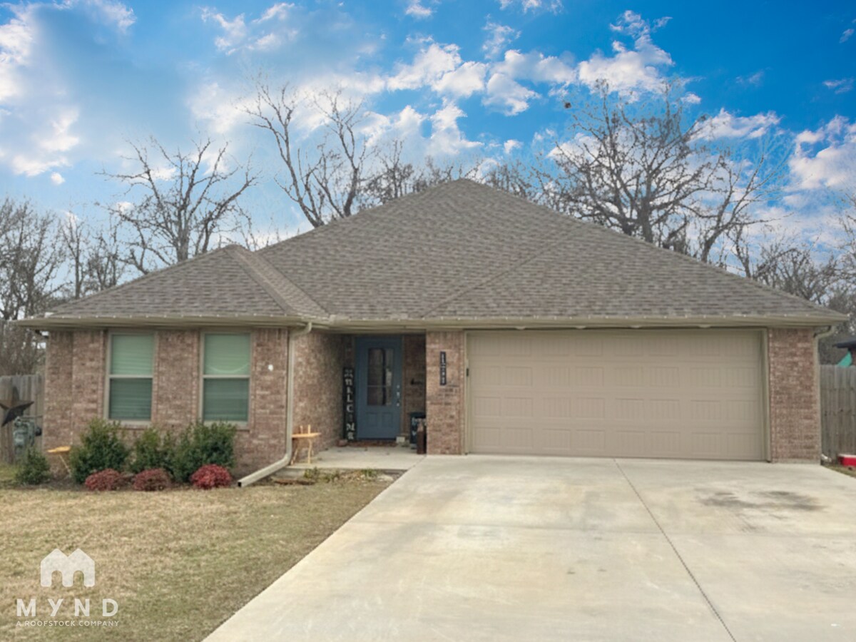 Photo - 1311 Valley Dr