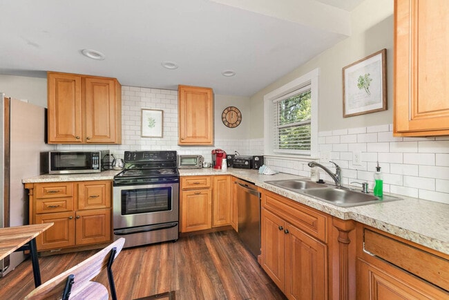 Photo - 107 E Clifton Ave Unidad ID1234537P