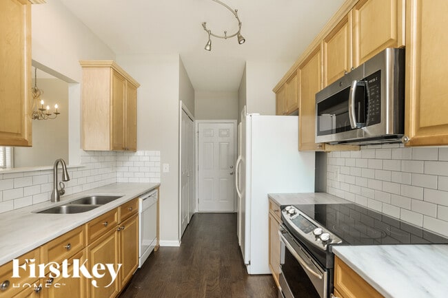 Photo - 442 Bentmoor Way