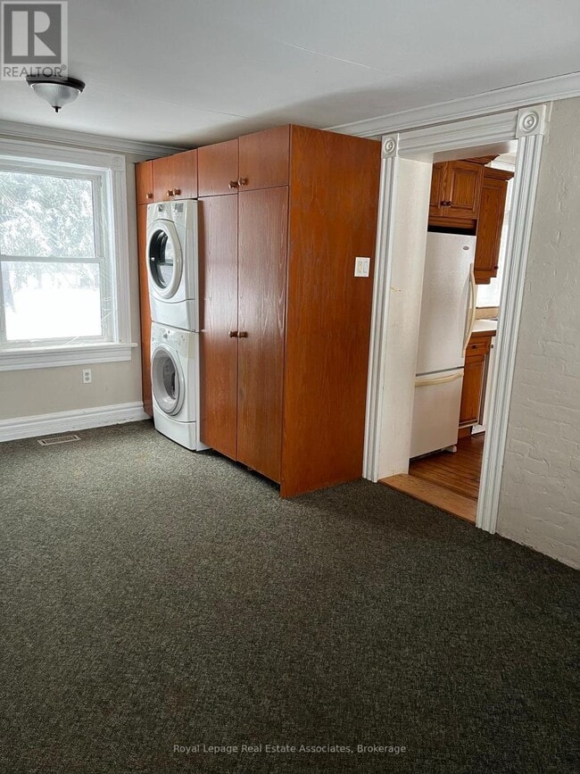 Photo - 205328 Dufferin Rd 109