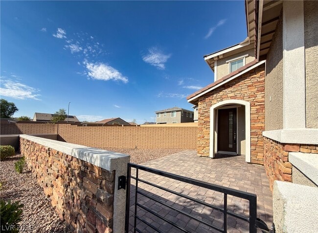 141 Neverland Ave