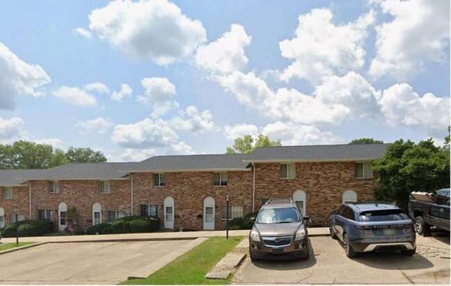 Building Photo - ScenicNW.2031 Unit Scenic Dr. NW 2031-7