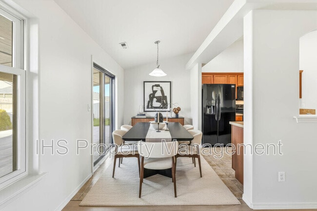 Photo - 6218 Ochoco Ln