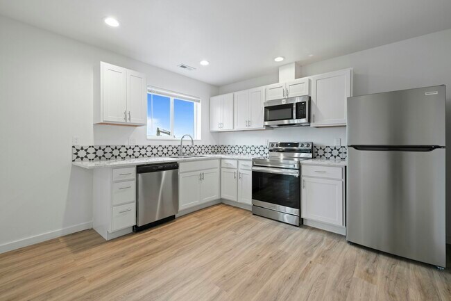 Photo - 2813 W Marina Dr Unit 6