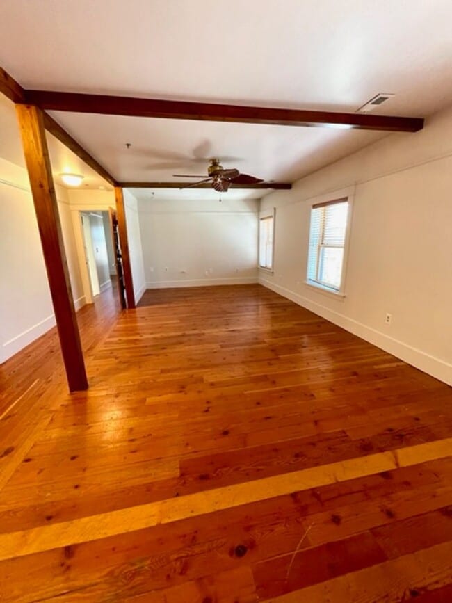 Photo - 1033 NW Bond St Unidad Ste 230