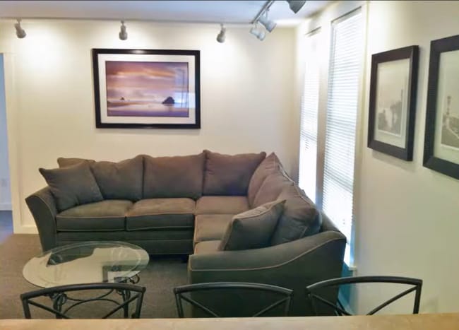 208 Williams St Unidad 1