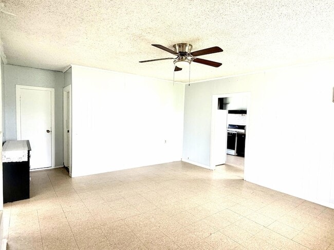 Photo - 3212 Pecan St