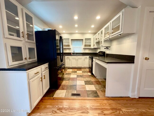 Photo - 2219 Woodbourne Ave