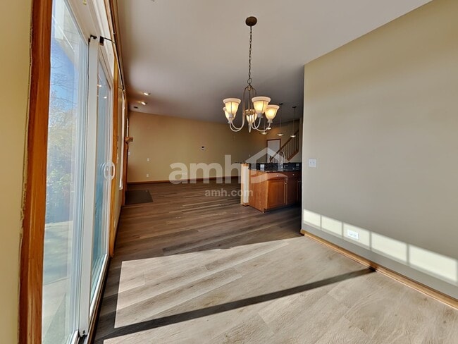 Photo - 1979 Cobblestone Dr