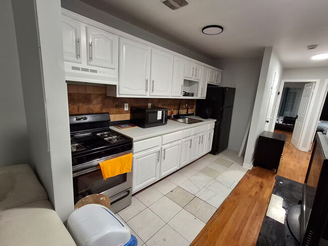 Building Photo - 2190 Fulton St Unit Cozy and Elegant Stay