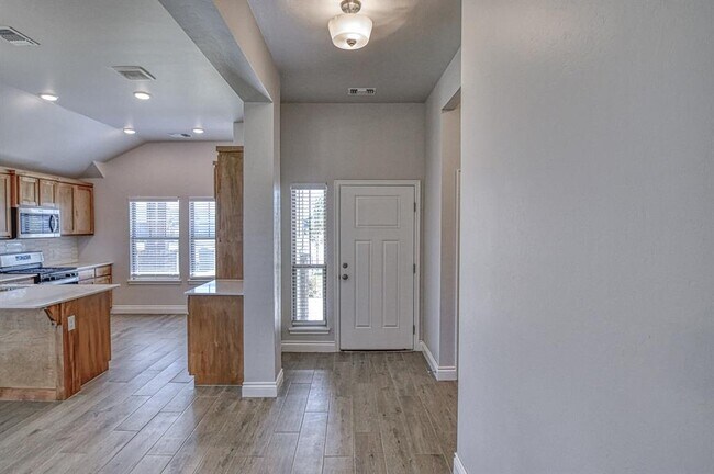 Photo - 624 Caladium Dr