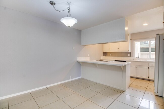 *** LIGHT & BRIGHT 3 BEDROOM 1.5 BATH HOME... - *** LIGHT & BRIGHT 3 BEDROOM 1.5 BATH HOME...