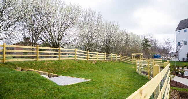 Photo - BEAUTIFUL 3 BED 3.5 BATH TOWNHOME