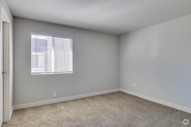 2BR, 1BA - 864SF - Bedroom 2