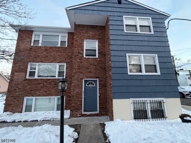 Building Photo - 275 Rhode Island Ave Unit 2nd