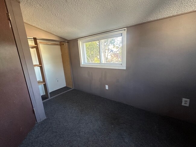 Photo - 176 Adelaide St Unit 3