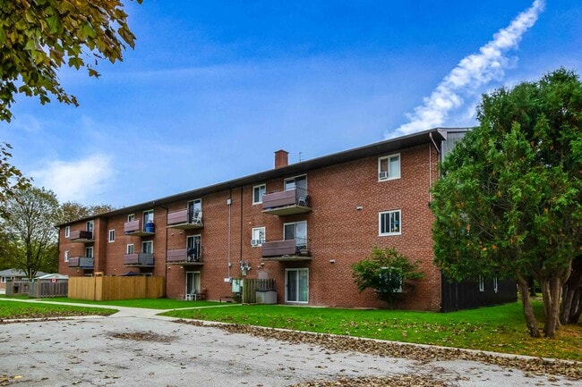Building Photo - Cartier Road Apartments