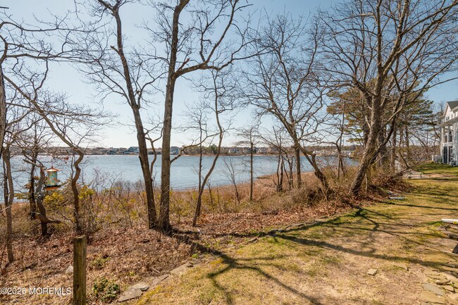 Photo - 222 Waters Edge Dr