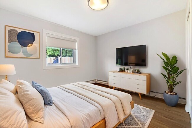 Photo - Brockville Apartments